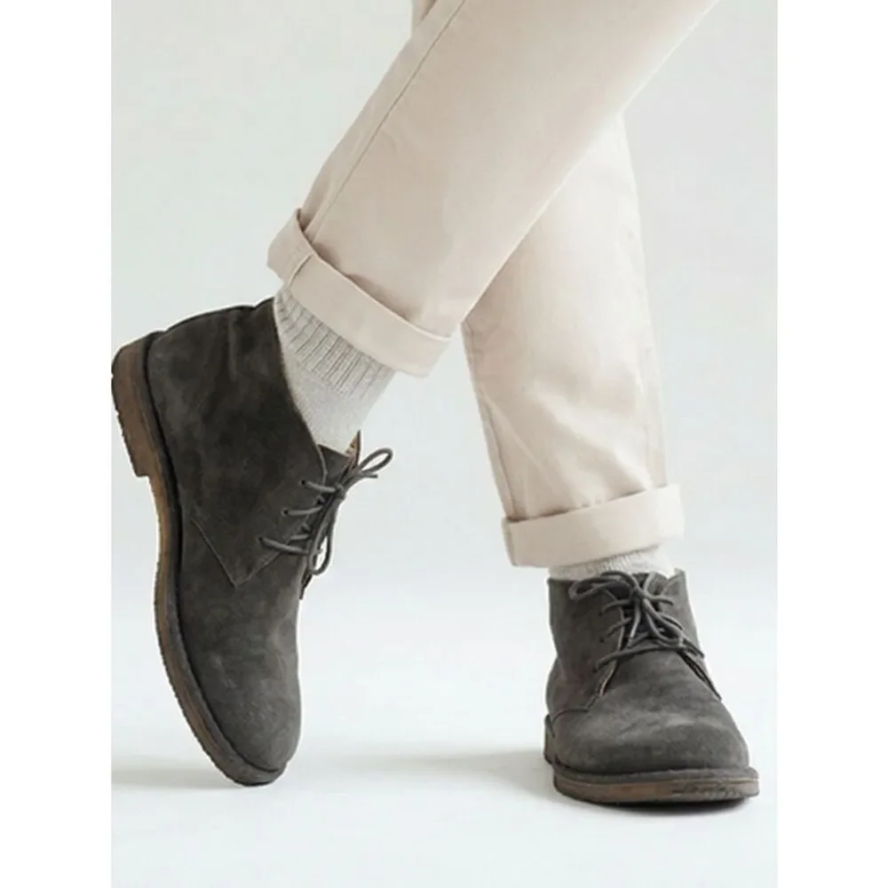 VINCE | Lace Up Gray Suede Chukka Boots Men’s Size 10.5